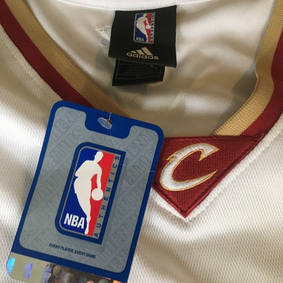 Cleveland Cavaliers jersey- new - Picture 3 of 6